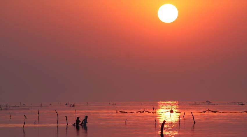 Sunrise, Santa María del Mar.