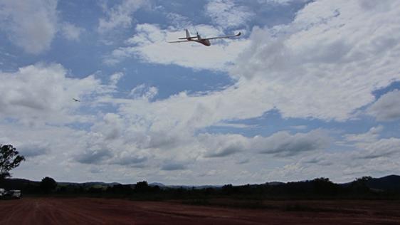 FPV Raptor in the air. Atibaia, March 2016.