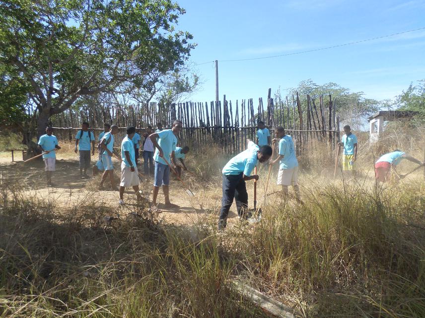 Cleanup day in Antsohihy city with the students from the public high school Primary School teachers wearing the T-shirt and bringing  poster and handbook.