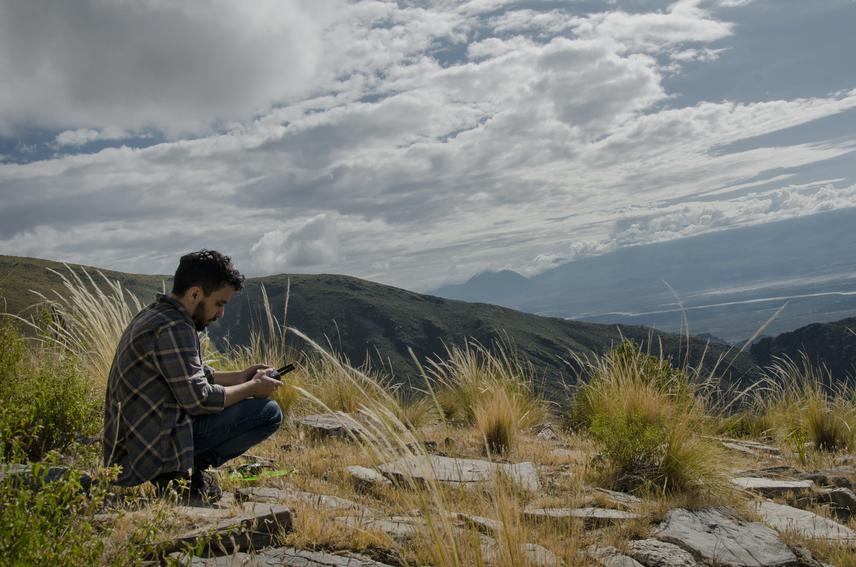 Vegetation sampling in Talapazo mountains, Valle Calchaquí, Tucumán, Argentina. ©Agostina Ferro.