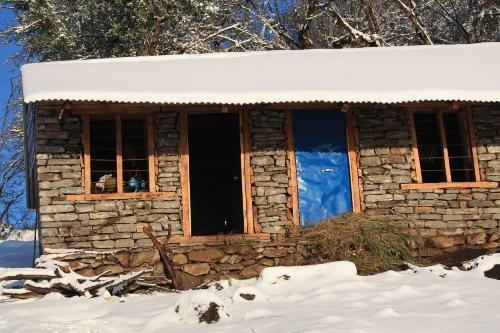 Camp site being constructed on the way to Pipar at 2700m by TAAN and ACAP.