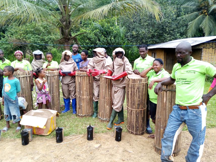 Building indigenous peoples' capacity in beekeeping as a livelihood alternative to bushmeat around Campo Ma'an National Park. © Aghah Valery Binda