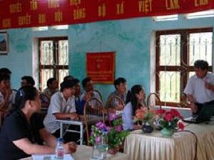 Dr. Luu Dam Cu give a lecture in workshop.