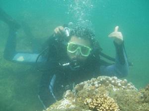 Team members conducted underwater coral reef system monitoring in Jan 2009