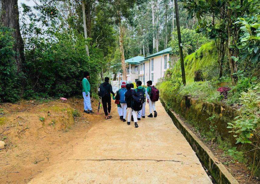 Children walking to school in the early morning in Sri Lanka’s Central Highlands. © Eshadi Mendis.