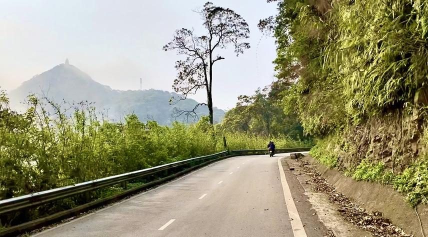 Main road inside Ba Vi National Park. ©Ta Tuyet Nga.