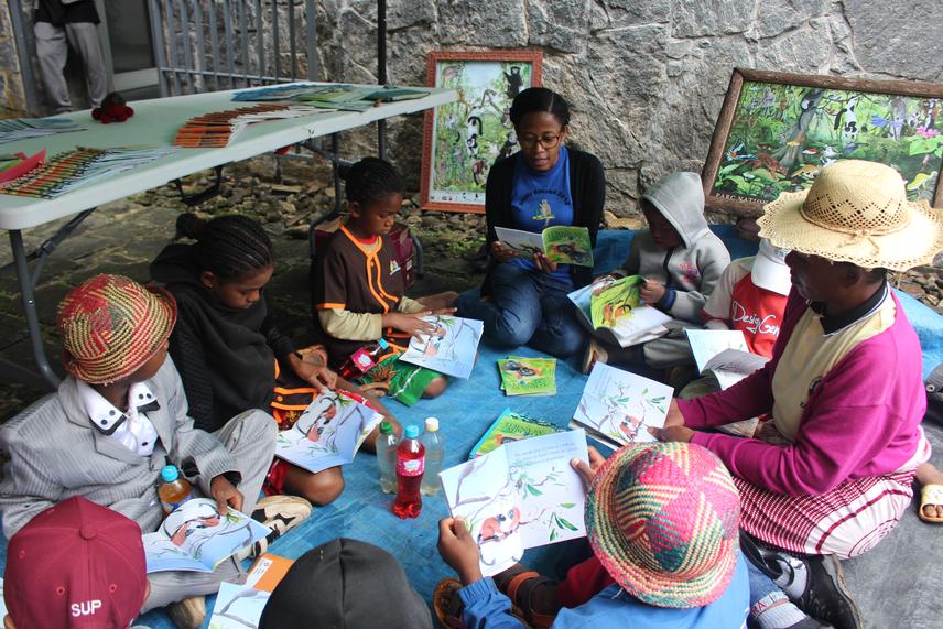 Lemur story reading session at Centre ValBio. ©Environmental Education Team of Centre ValBio.