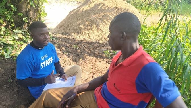 Questionnaire survey in Limbe. © Wongibe Dieudonne..