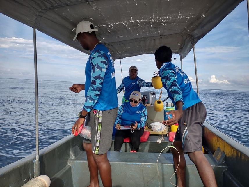 Sobeida Nuñez collecting data during marine megafauna monitoring alongside MarAlliance partner fishermen. © Ivy Baremore