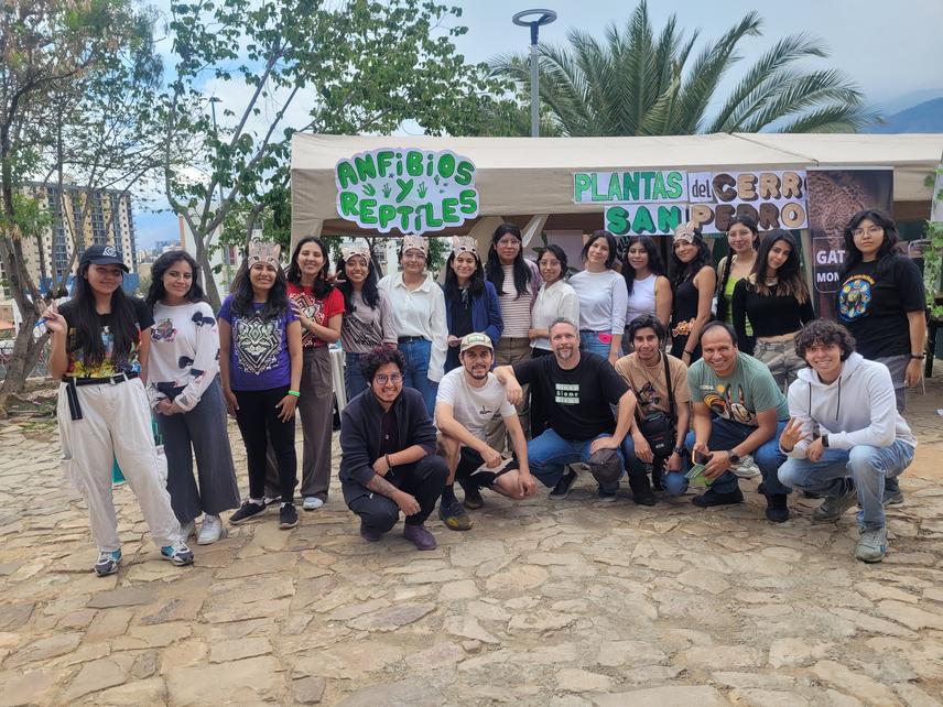 Team members participating in a Cerro San Pedro wildlife fair. © Micaela Mendieta.