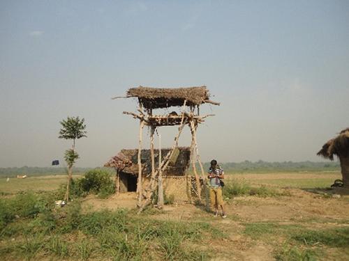 Temporary house and guarding place.